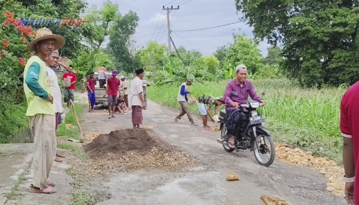 DPRD Sumenep Kritik Dinas PUTR Terkait Jalan Rusak yang Terlantar