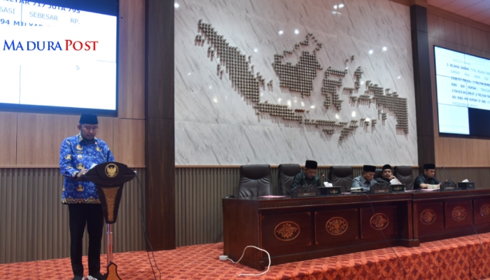 Bupati Sumenep Sampaikan Nota Penjelasan Dua Raperda dalam Rapat Paripurna DPRD