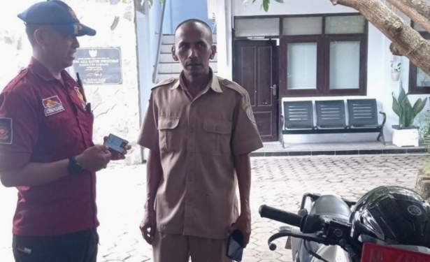 Satpol PP Sidak Ramadhan, Seorang Pegawai di Sampang Kepergok di Warung Makan