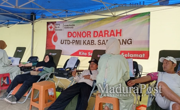 HUT Ke-4, Aliansi Wartawan Sampang Tebar Manfaat Lewat Pengobatan Gratis dan Santunan Yatim