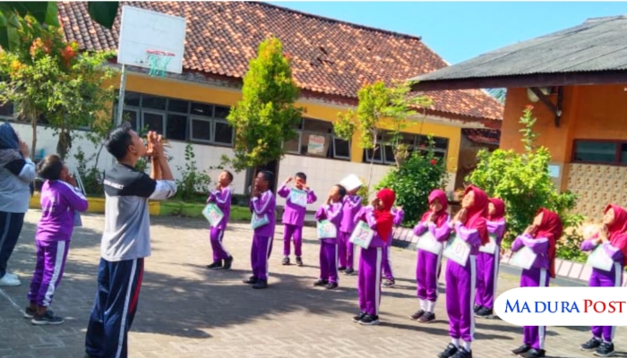 Puskesmas Kalianget Gelar Tes Kebugaran Jantung-Paru Bagi Siswa SDN Marengan Laok I