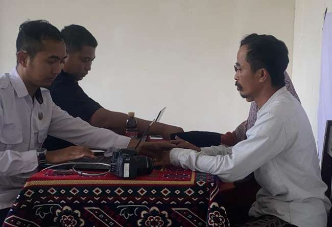 Paspor Tak Lagi Jauh: Inovasi Arfa Travel dan Imigrasi Pamekasan