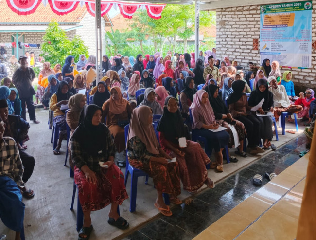 675 Warga Tamberu Laok Sampang Terima BLT Kesra, Masyarakat Sampaikan Apresiasi