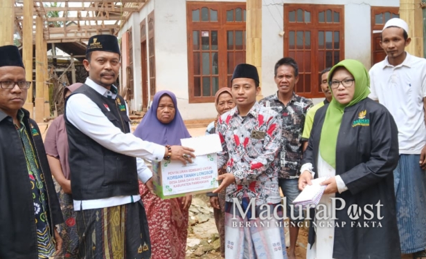Baznas Pamekasan Salurkan Bantuan Sembako untuk Korban Longsor di Sana Daja