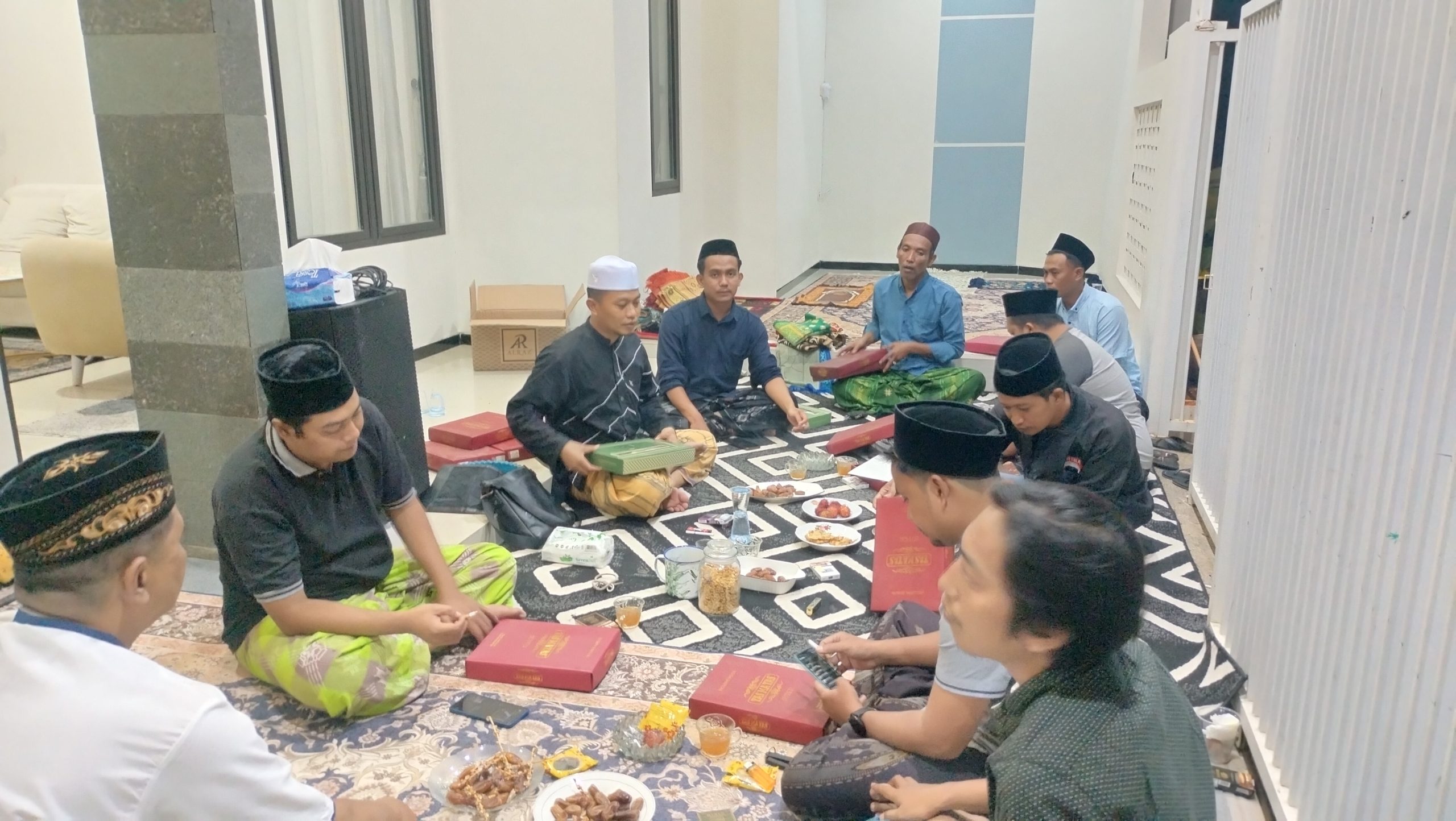 LBH Achmad Madani Putra dan Rekan-Rekan Gelar Khotmil Quran dan Buka Puasa Bersama