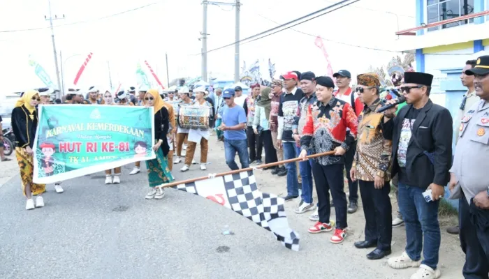Karnaval Kemerdekaan di Karang Anyar Sumenep, Ribuan Warga Tumpah ke Jalan